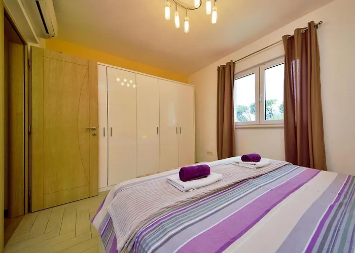 Villa Natasha By Interhome Makarska