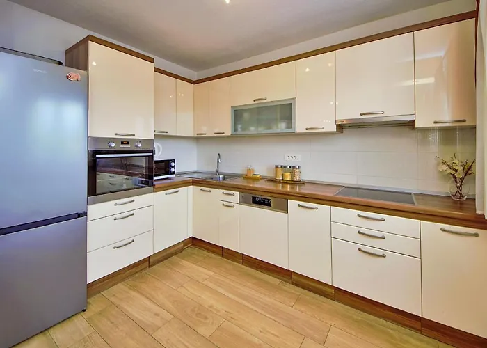 Natasha By Interhome *