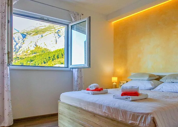 Natasha By Interhome * Makarska