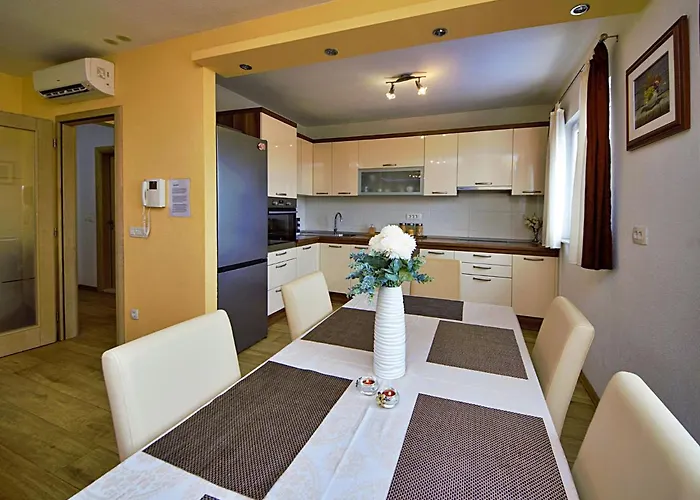 Natasha By Interhome *