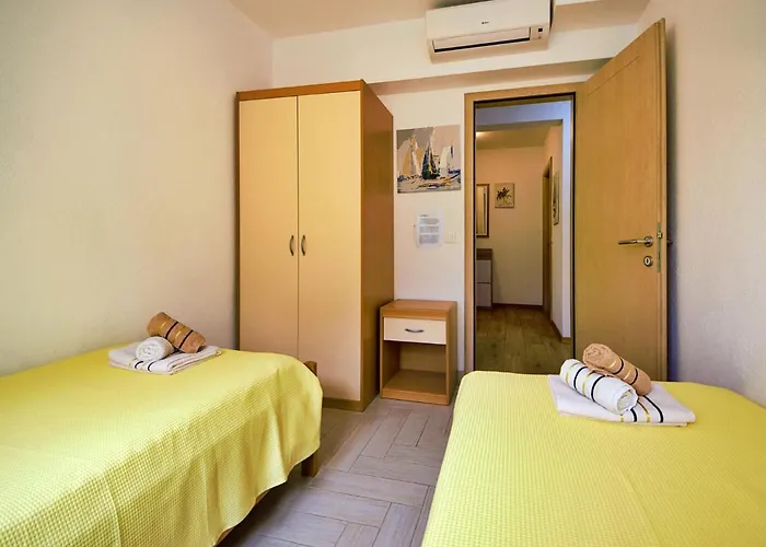 Natasha By Interhome וילה